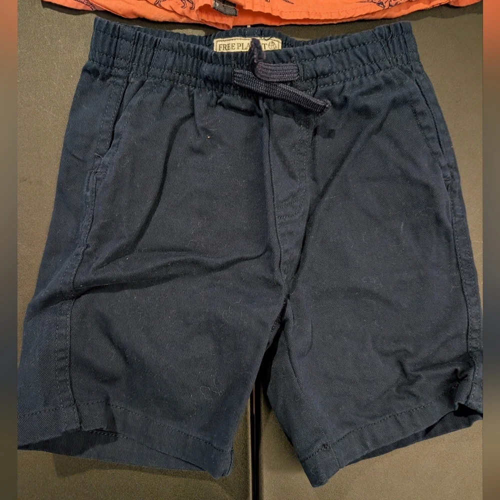 Free Planet Coral Short-Sleeve Dino Print Button-Down Shirt & Navy Short Set 4T